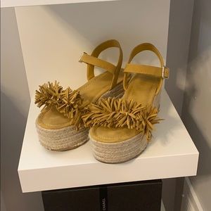 Pull & Bear sandals